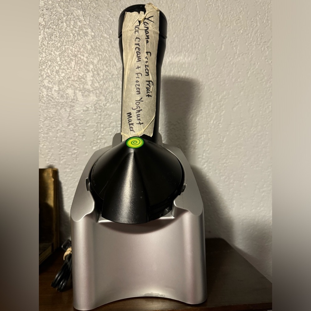 Yonanas Classic Frozen Dessert Maker